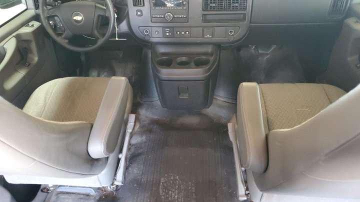 Chevrolet EXPRESS G2500  2015
