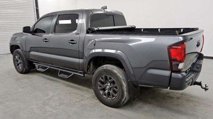 Toyota TACOMA  2022