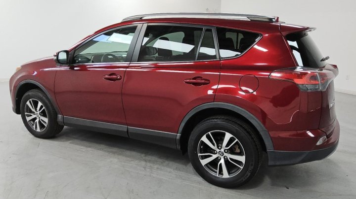 Toyota RAV4  2018