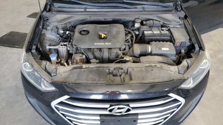 Hyundai Elantra  2018