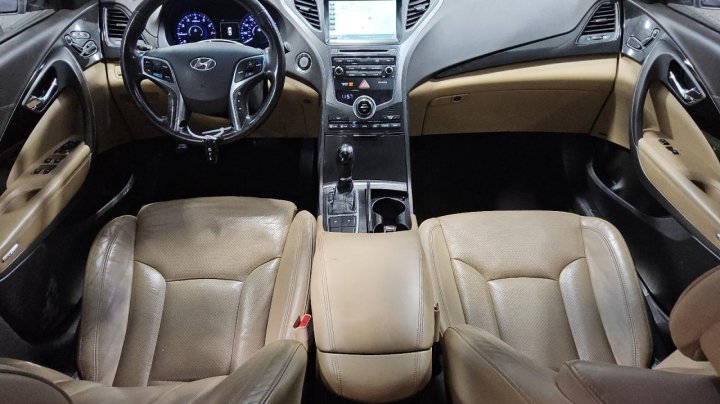 Hyundai AZERA  2015