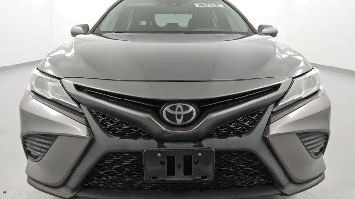 Toyota Camry  2020