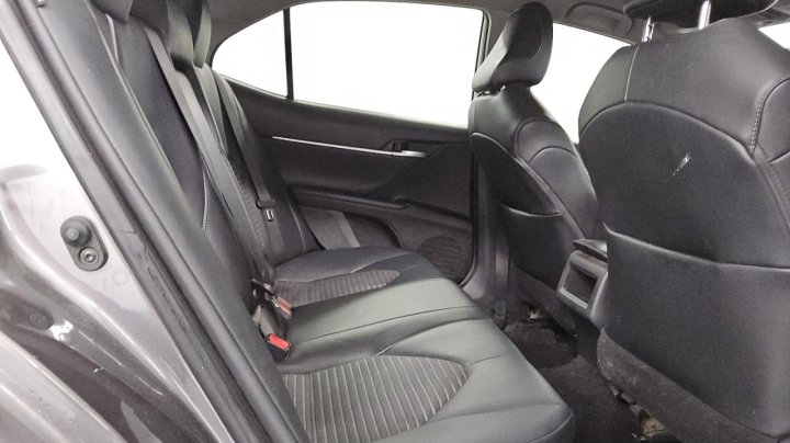 Toyota Camry  2020