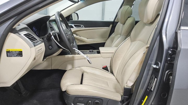 Genesis G80  2017