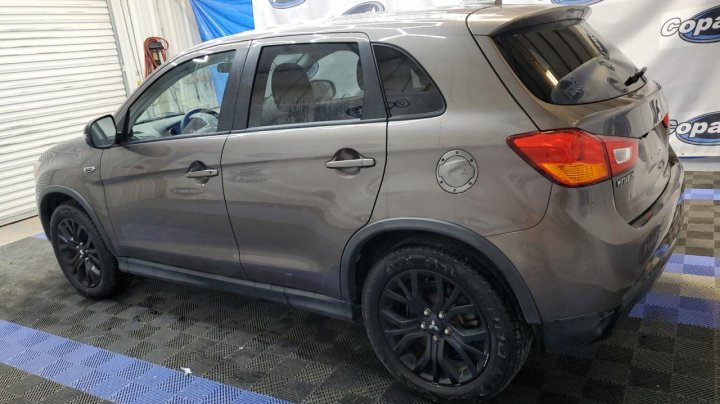 Mitsubishi OUTLANDER SPORT  2017