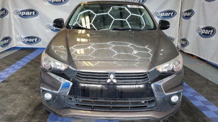 Mitsubishi OUTLANDER SPORT  2017