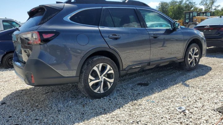 Subaru Outback  2022