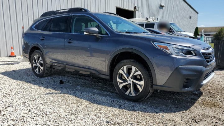 Subaru Outback  2022