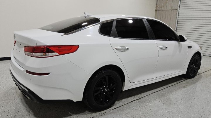KIA Optima  2019