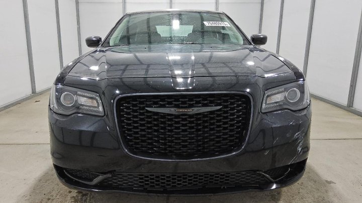 CHRYSLER 300  2022