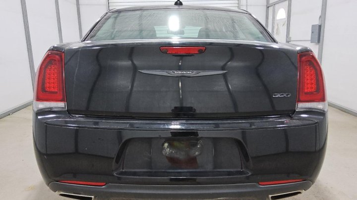 CHRYSLER 300  2022