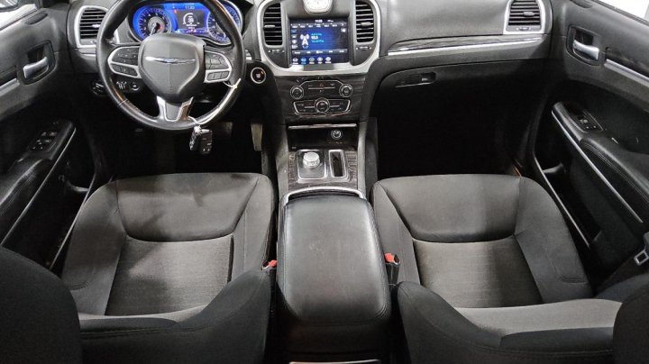 CHRYSLER 300  2022