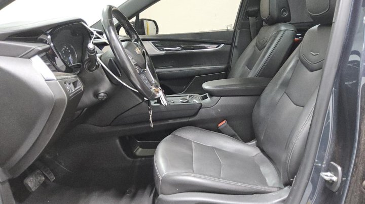 Cadillac XT5  2021