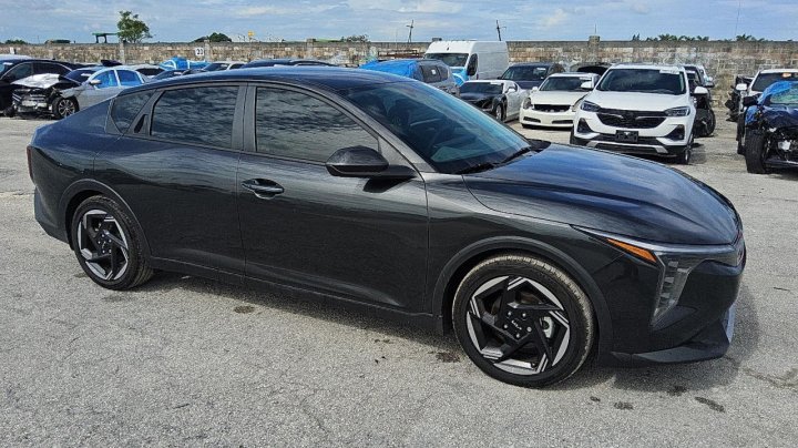 KIA K4  2025