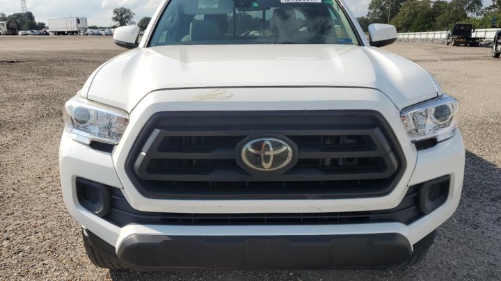 Toyota TACOMA  2021