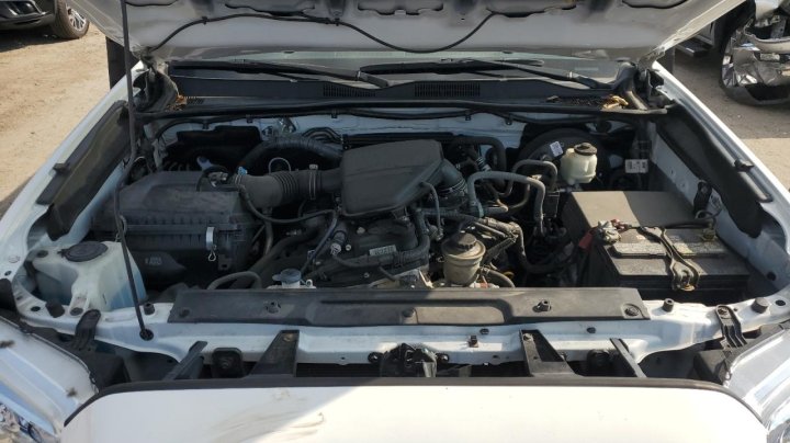 Toyota TACOMA  2021