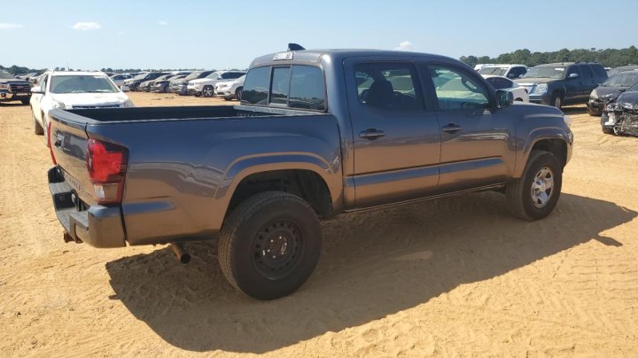 Toyota TACOMA  2022