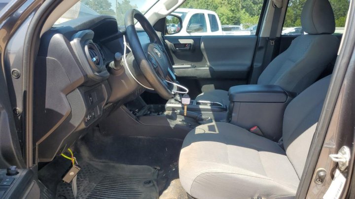 Toyota TACOMA  2022