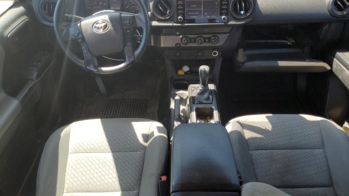 Toyota TACOMA  2022