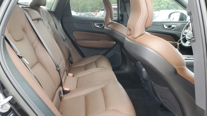 Volvo XC60  2023