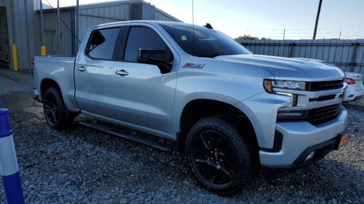 Chevrolet Silverado  2021