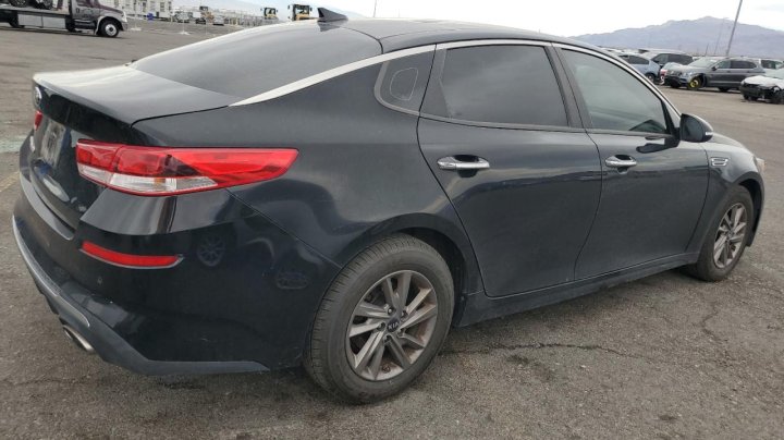 KIA Optima  2020