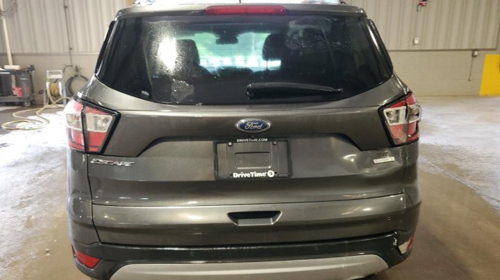 Ford Escape  2017