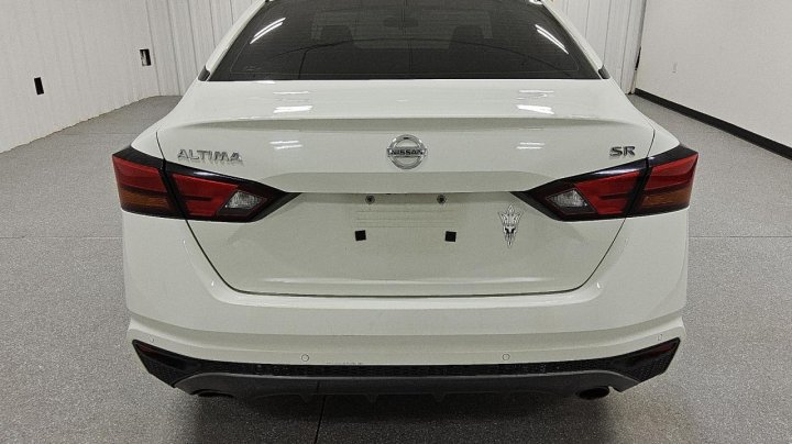 Nissan Altima  2022