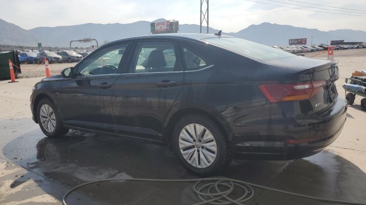 Volkswagen JETTA  2019