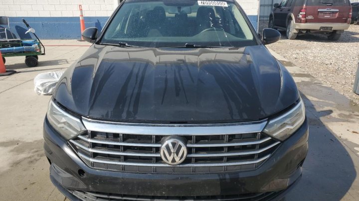 Volkswagen JETTA  2019