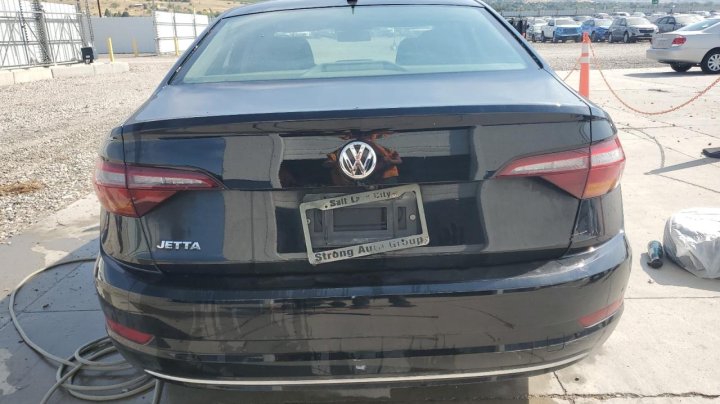 Volkswagen JETTA  2019