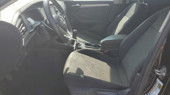 Volkswagen JETTA  2019