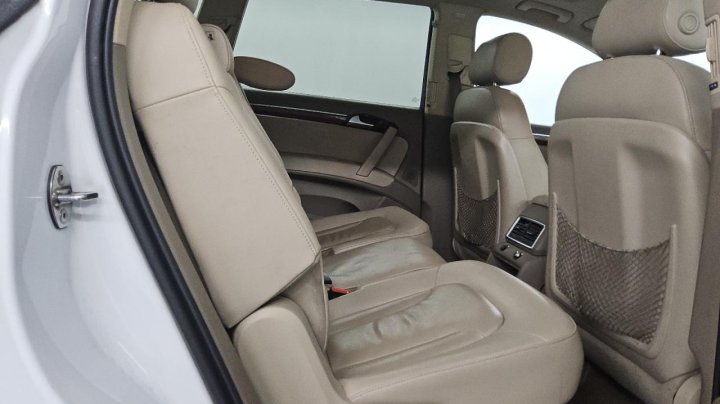 Audi Q7  2015