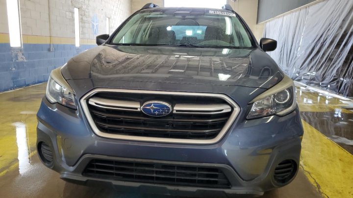 Subaru Outback  2018