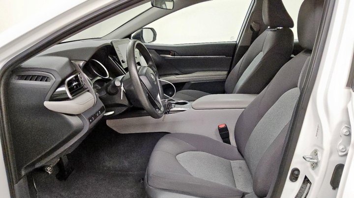 Toyota Camry  2021