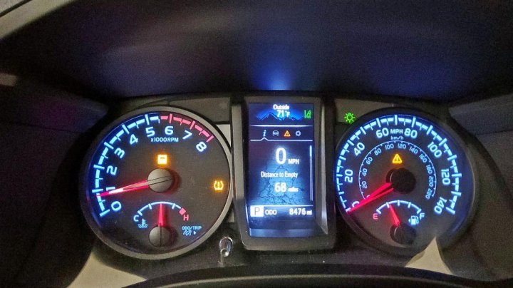 Toyota TACOMA  2021