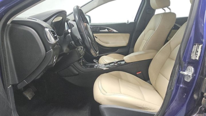 INFINITI QX30  2017