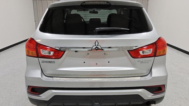 Mitsubishi OUTLANDER SPORT  2019