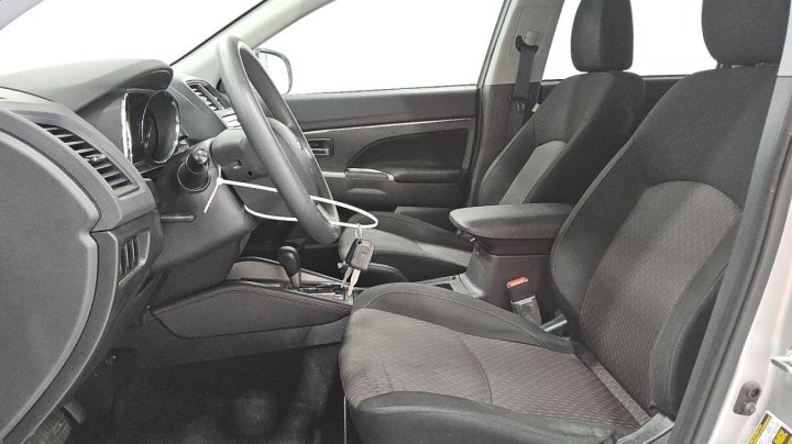 Mitsubishi OUTLANDER SPORT  2019