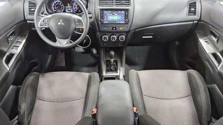 Mitsubishi OUTLANDER SPORT  2019