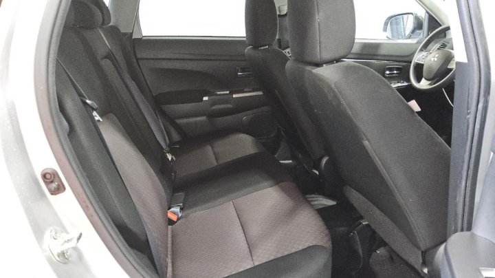 Mitsubishi OUTLANDER SPORT  2019
