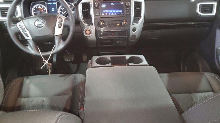Nissan Titan  2019