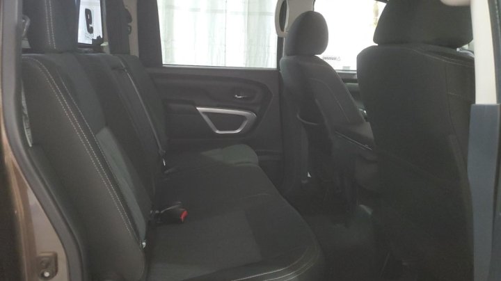 Nissan Titan  2019