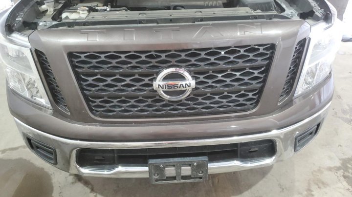 Nissan Titan  2019