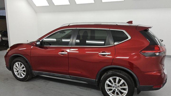 Nissan ROGUE  2020