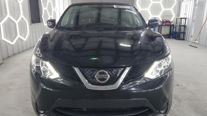 Nissan Rogue Sport  2018