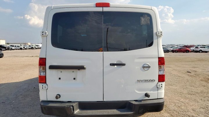 Nissan NV  2018