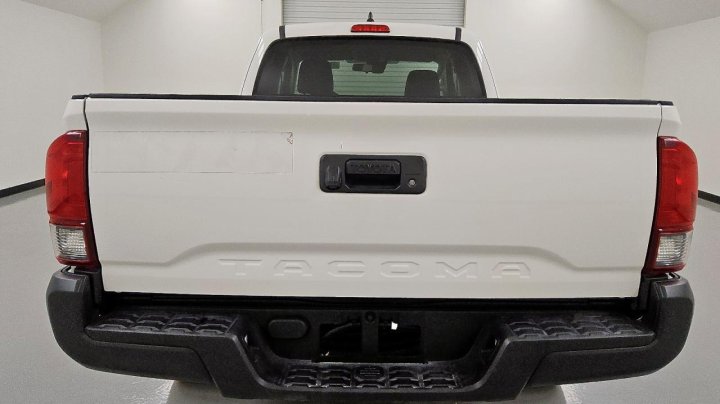 Toyota TACOMA  2021