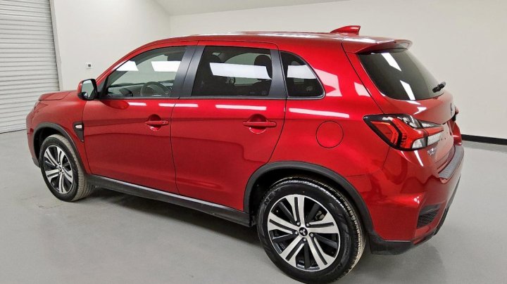 Mitsubishi OUTLANDER SPORT  2023