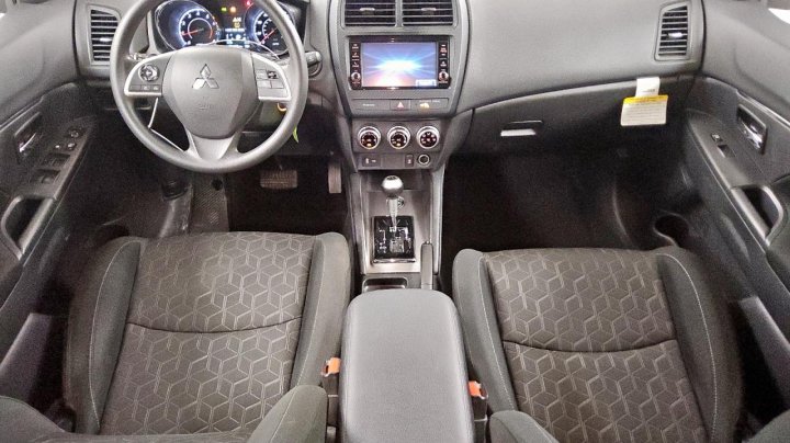 Mitsubishi OUTLANDER SPORT  2023
